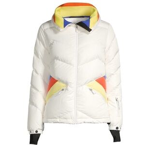 NWT Perfect moment performances apres ski down duvet jacket